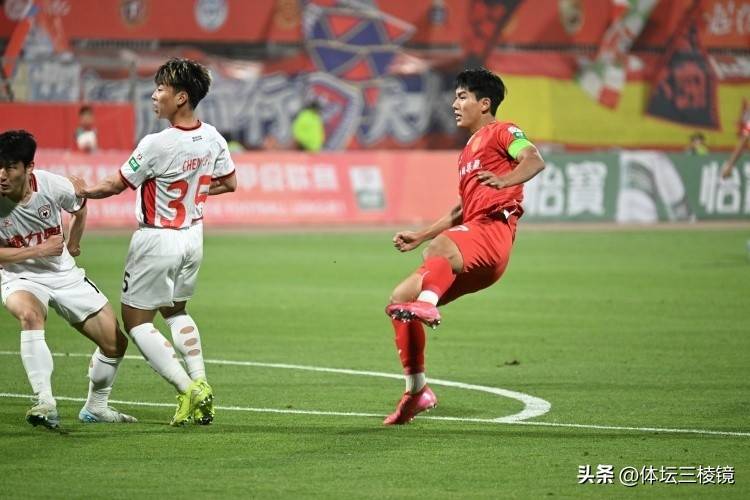 萨尔瓦多球员在北美洲比赛中取得胜利的简单介绍